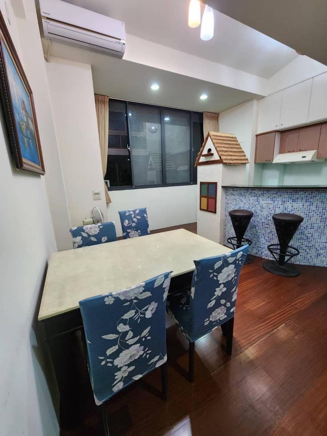 Miaoli Sanyi Travelling Homestay Exterior photo